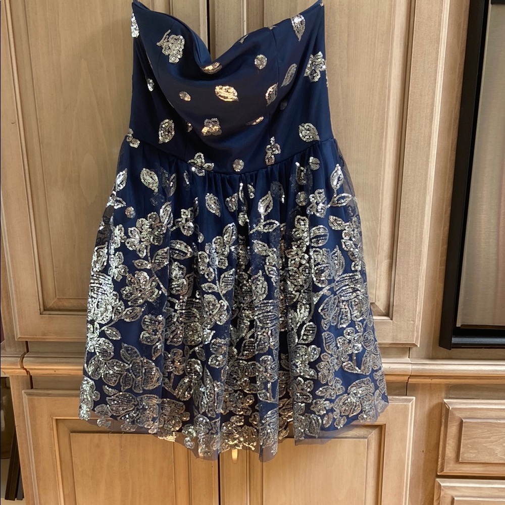 Emerald Sundae Blue Dress with Silver Accents sz 7